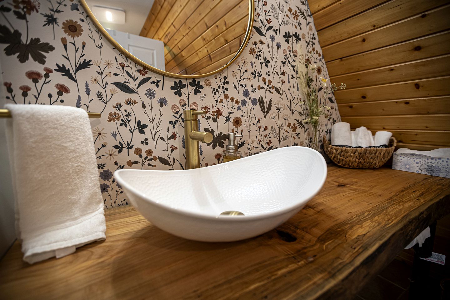 Enchanting A-Frames with Hot-Tub Wonderful for Hiking in Makanda, Illinois