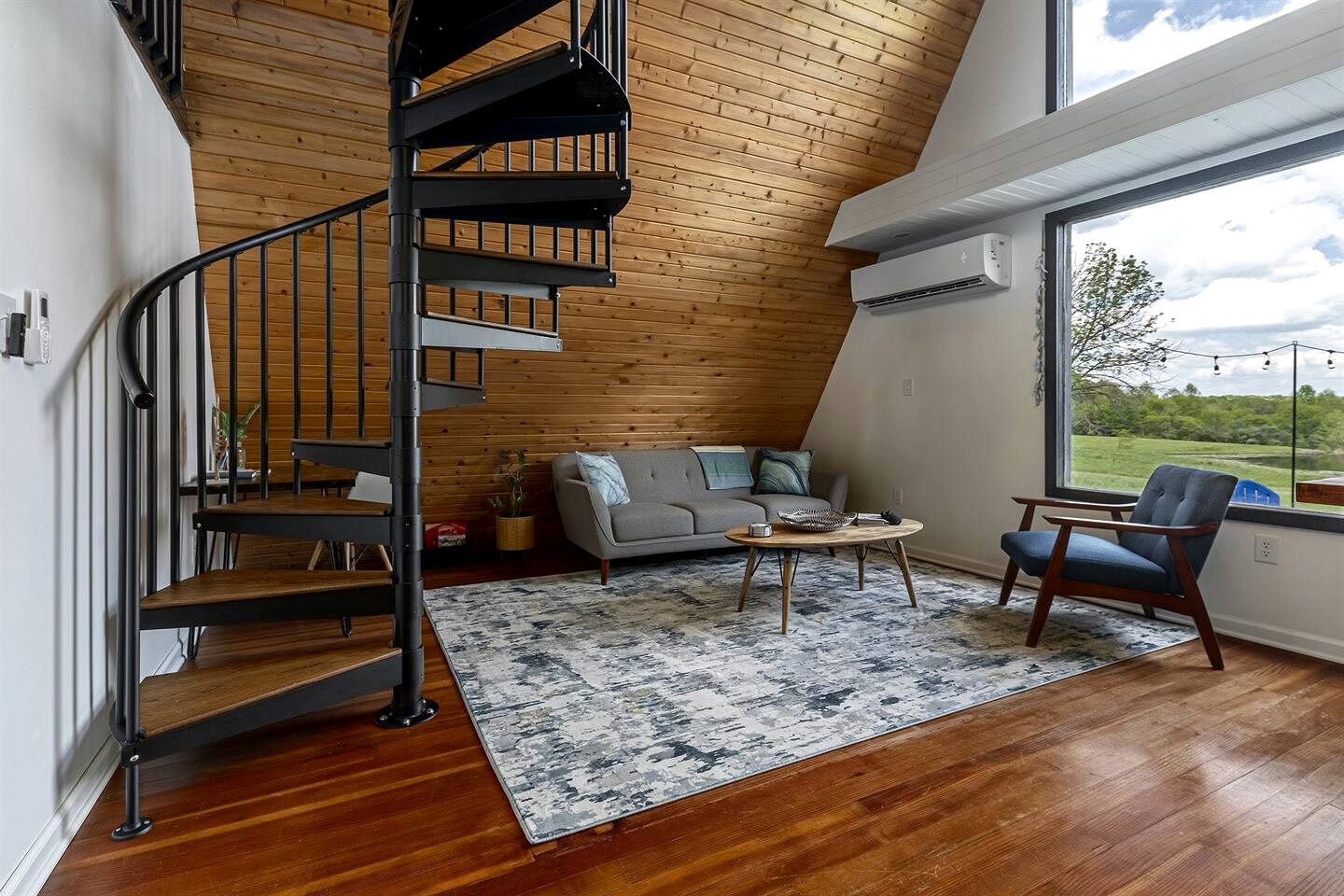 Enchanting A-Frames with Hot-Tub Wonderful for Hiking in Makanda, Illinois