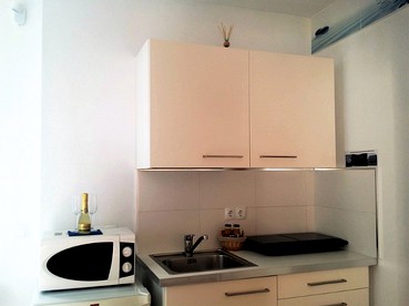 Enchanting Beach Bungalow with a Sunny Terrace near the Beaches of Barbate, Spain photo 4