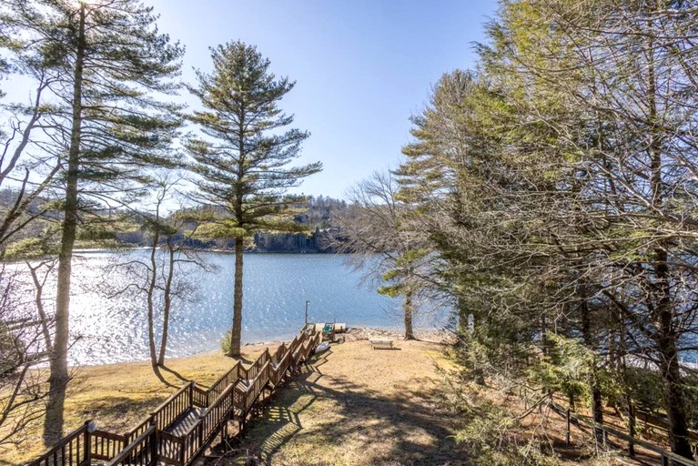 Cabins (United States of America, Glenville, North Carolina)