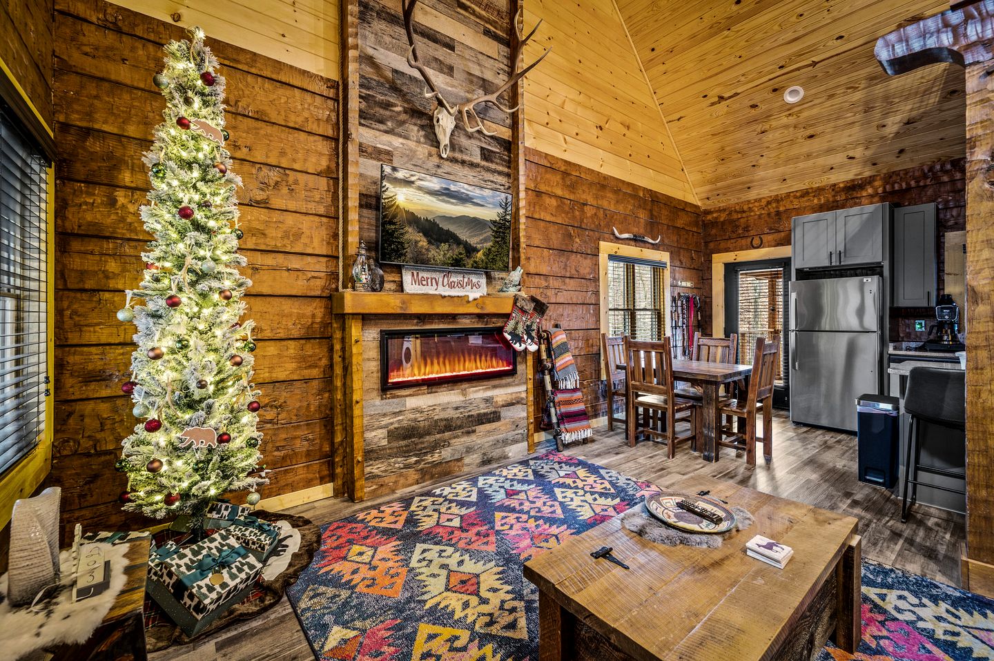 Enchanting Cabin with Game Room, Indoor Pool and Porch in Tennessee