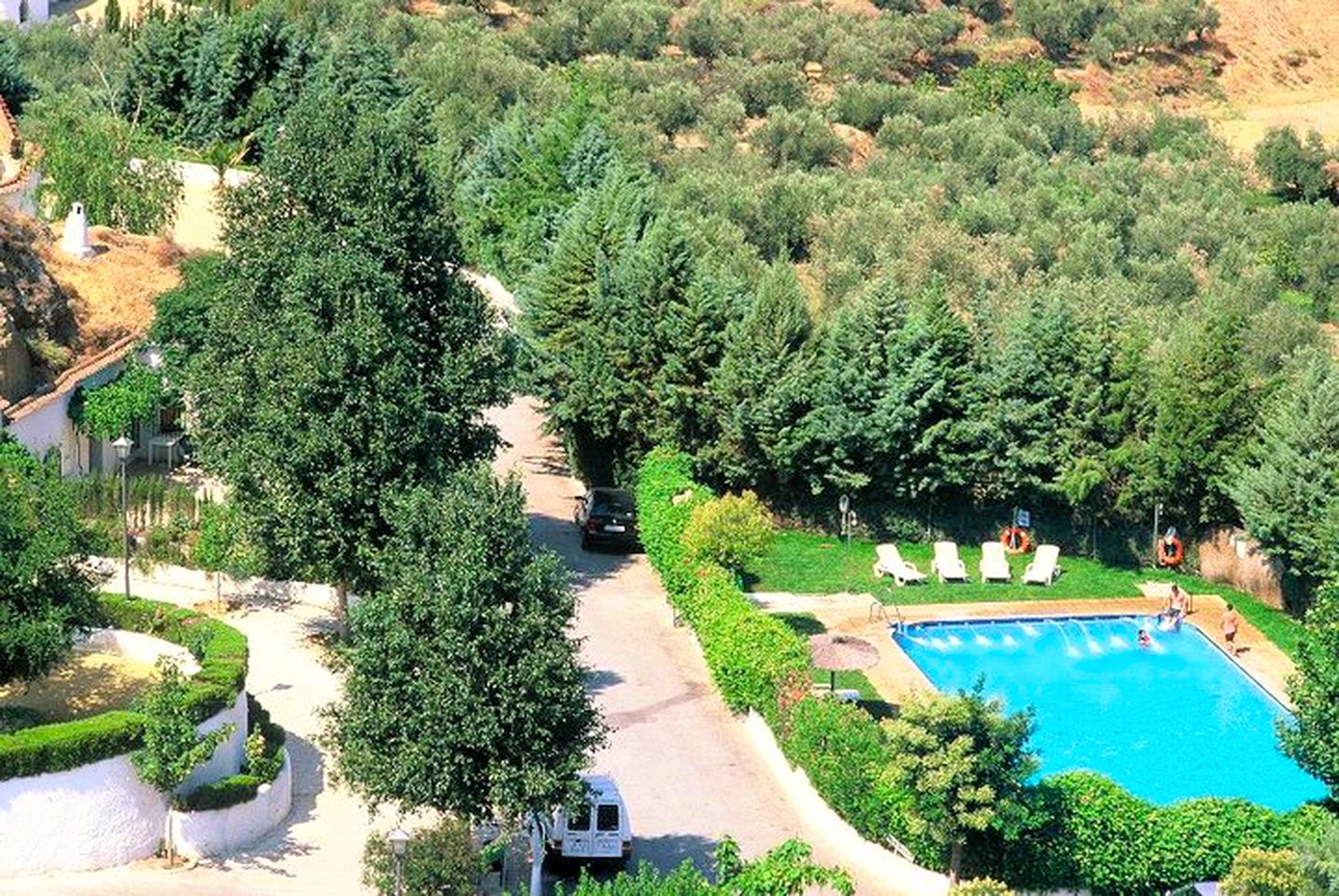 Accessible Cave for a Glamping Adventure near Granada, Spain