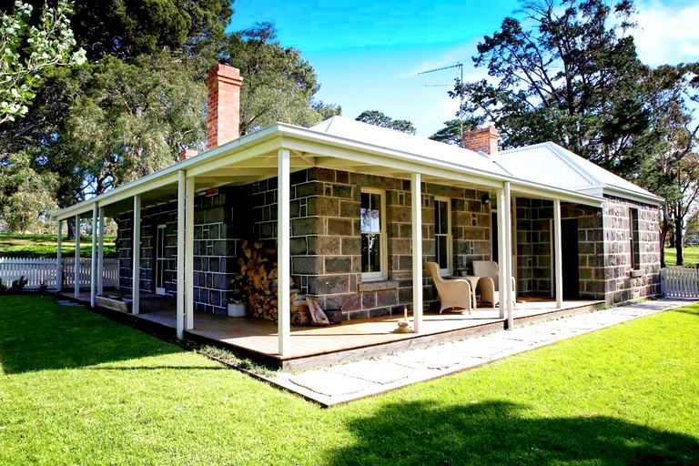 Cottages (Hesse, Victoria, Australia)