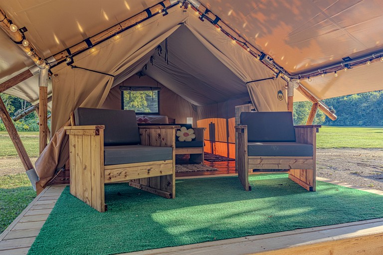 Safari Tents (United States of America, Newport, Tennessee)