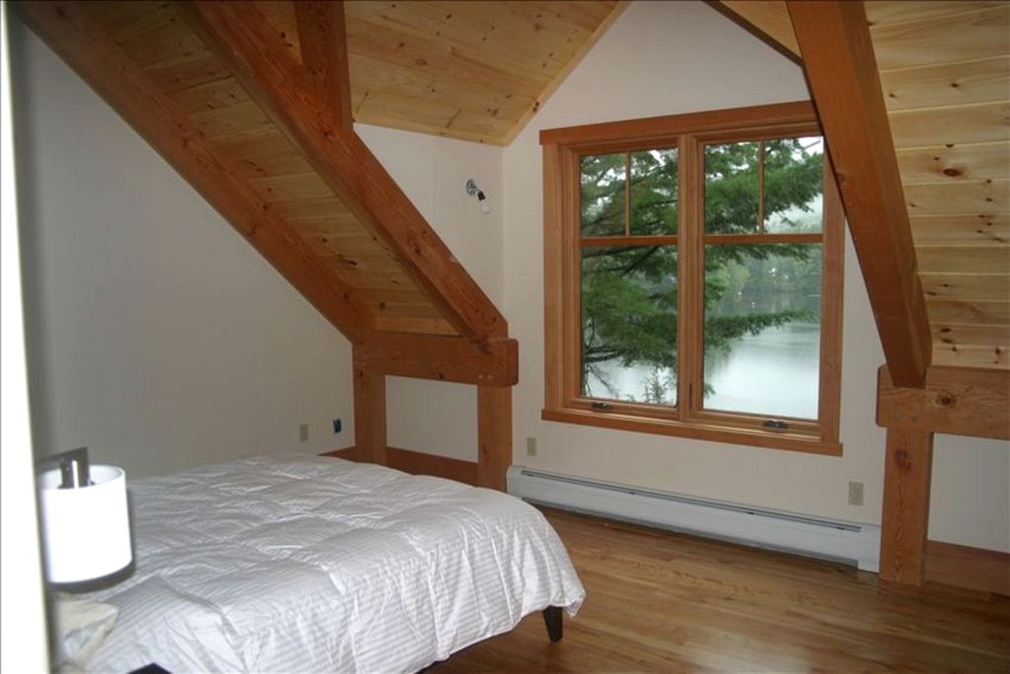 Enchanting Lakefront Cabin Rental Perfect for Six near Okemo in Vermont