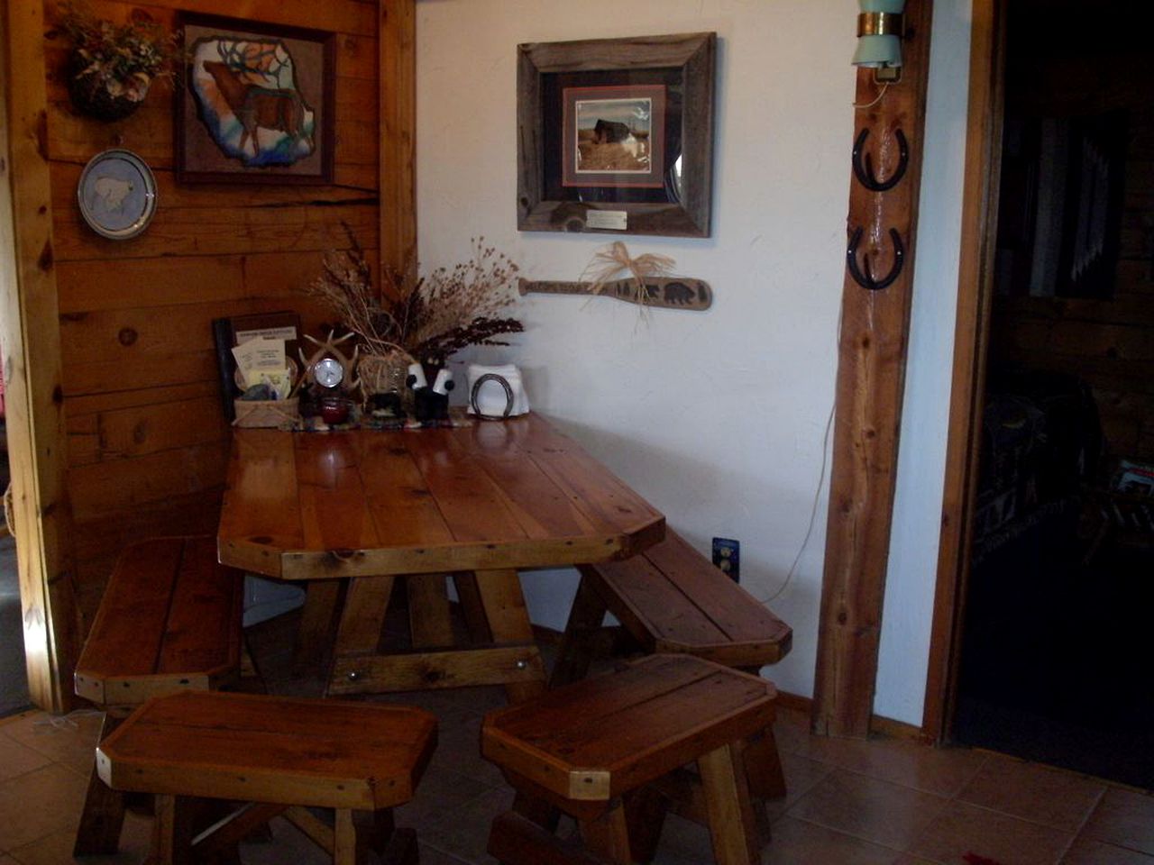 Wonderful Log Cabin with Sublime Views of Beartooth Mountain in Red Lodge, Montana