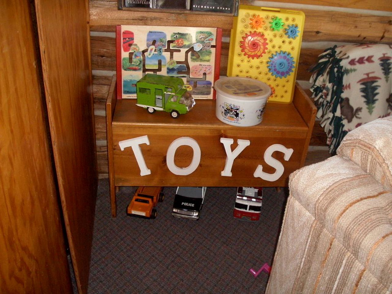 Wonderful Log Cabin with Sublime Views of Beartooth Mountain in Red Lodge, Montana