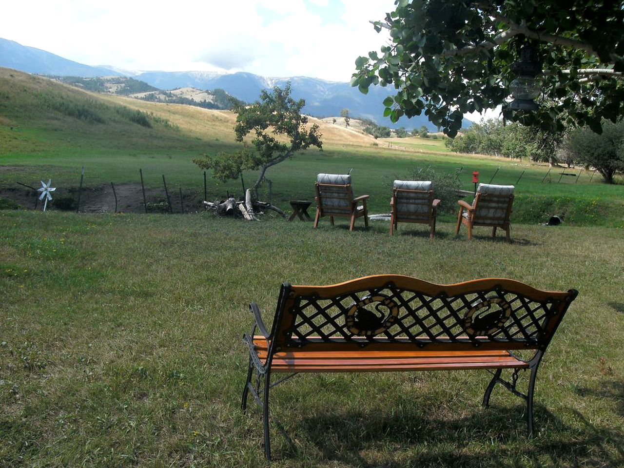 Wonderful Log Cabin with Sublime Views of Beartooth Mountain in Red Lodge, Montana