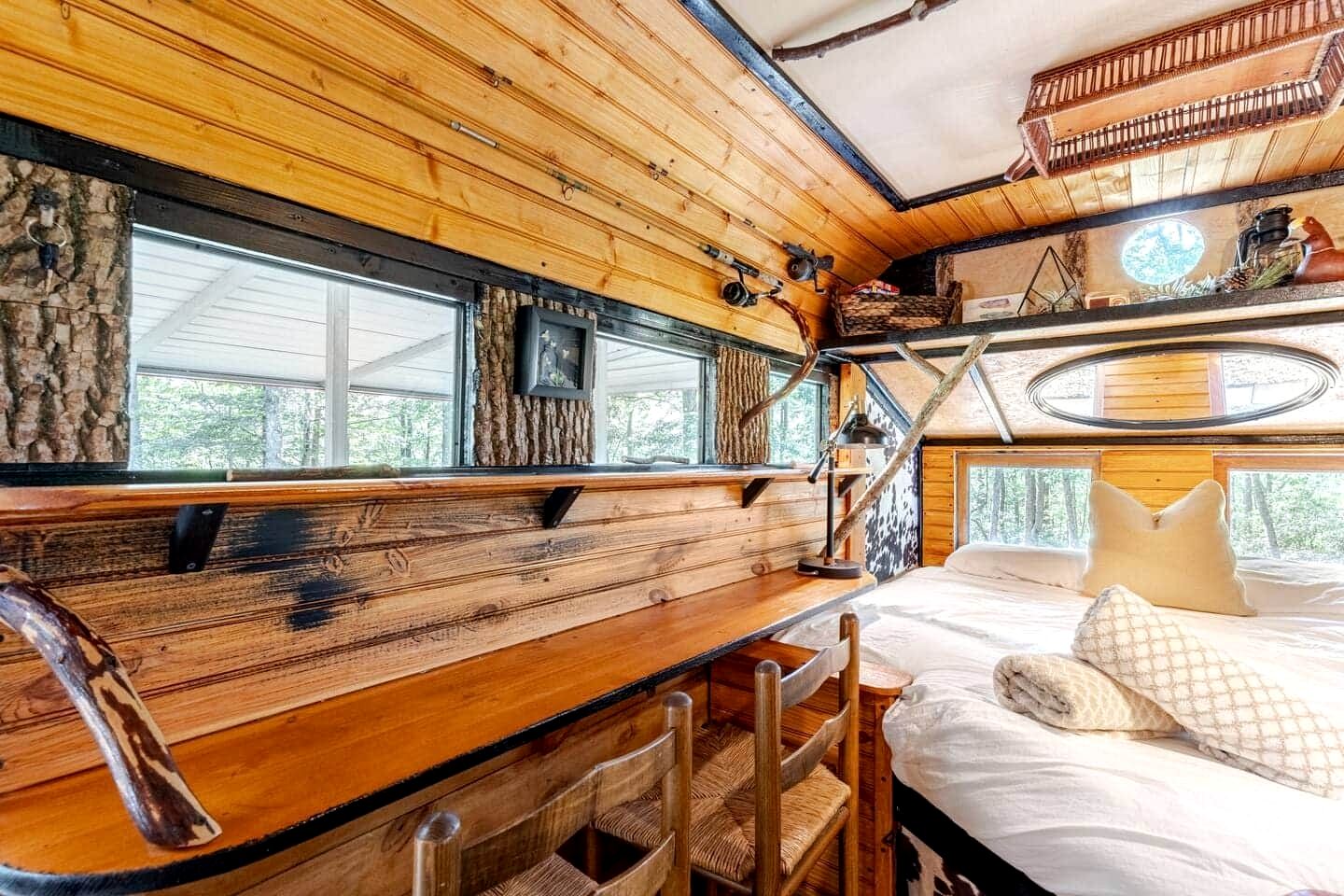 Enchanting Mountain Caravan Retreat with Scenic Trails and Wildlife Encounters in North Carolina