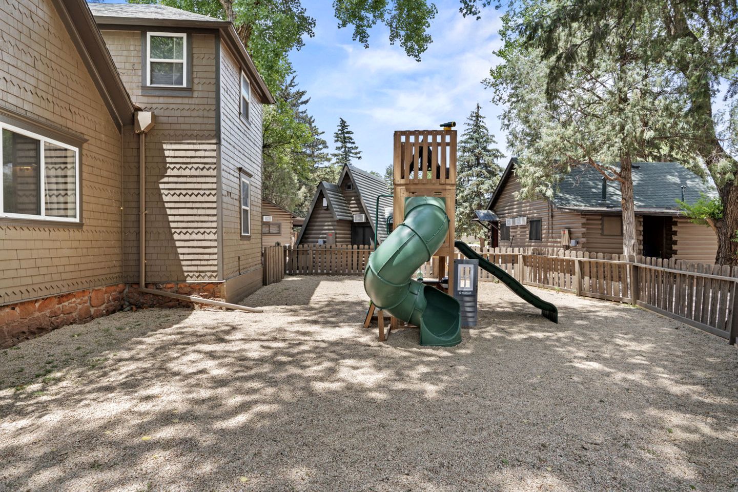 Enchanting Pet-Friendly Cabins with Modern Amenities near Garden of the Gods in Colorado Springs, Colorado