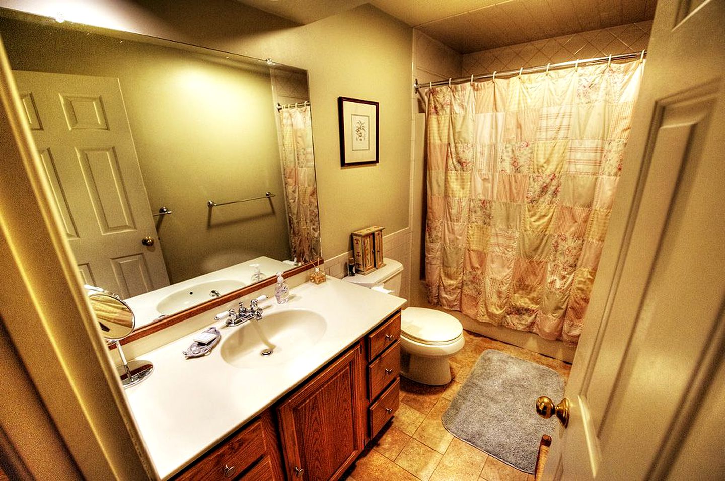 Lakefront Cabin in Fitzwilliam, New Hampshire