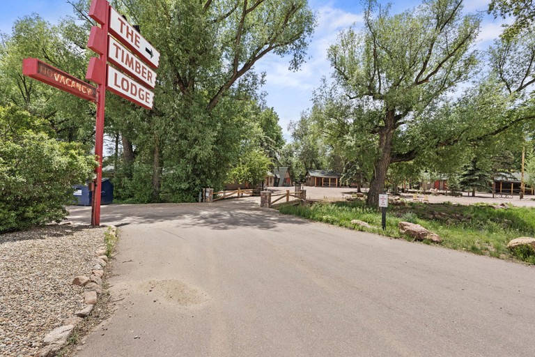 Cabins (United States of America, Colorado Springs, Colorado)