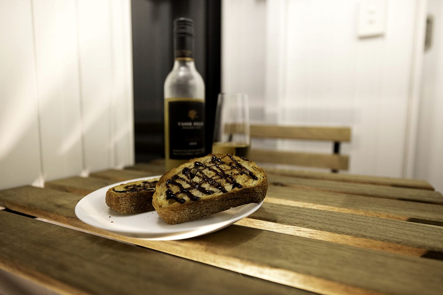 Enchanting Rustic Tiny House with Outdoor Barbecue, Firepit and Abundant Wildlife in Western Australia, Australia