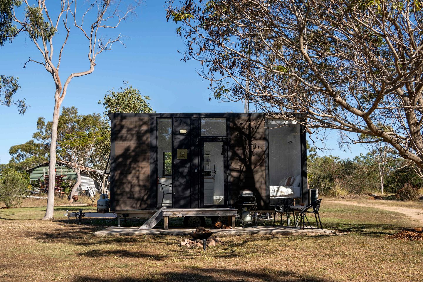 Enchanting Creekfront Tiny House with Stunning Landscape and Wildlife in Queensland, Australia