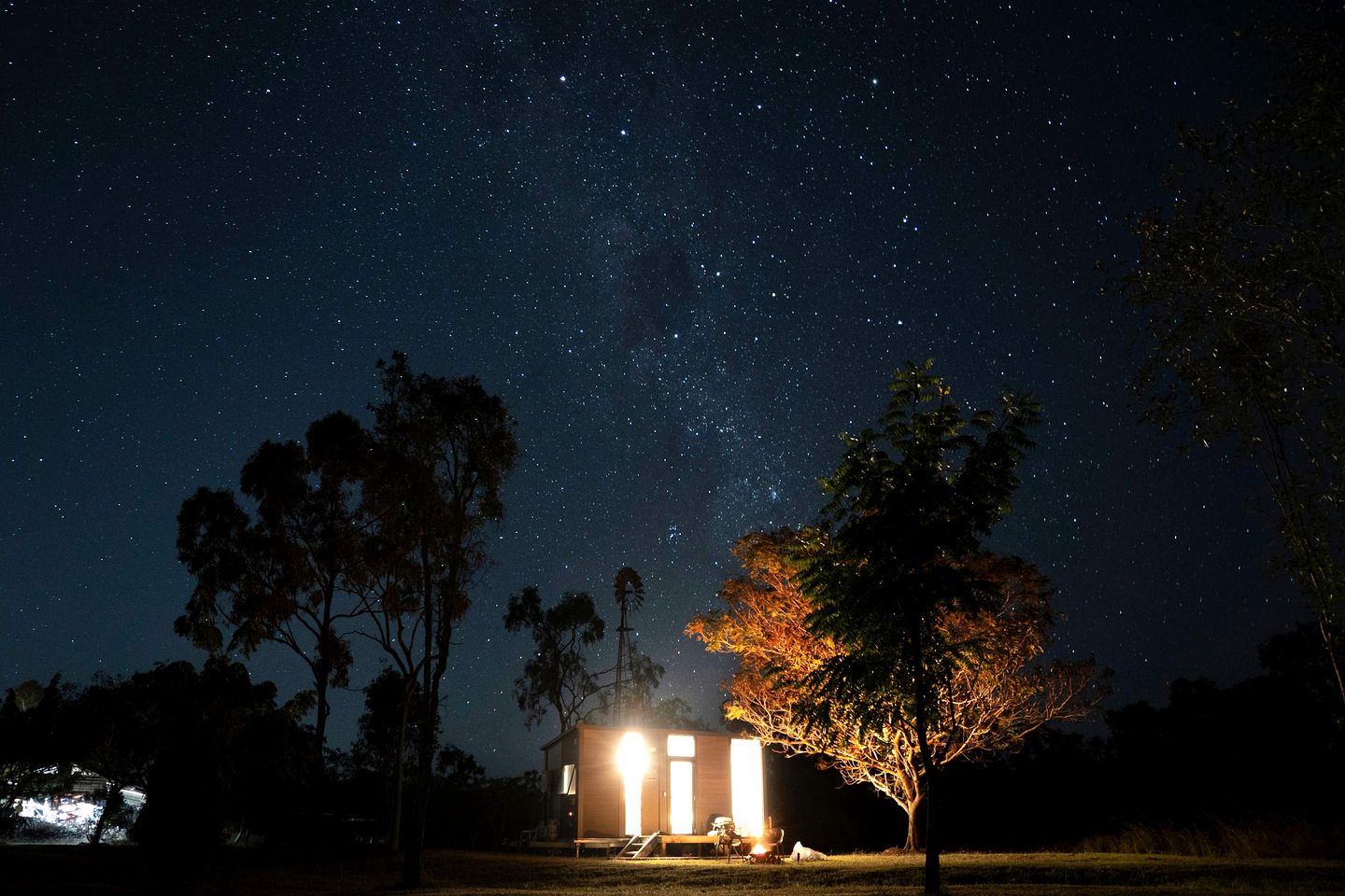 Enchanting Creekfront Tiny House with Stunning Landscape and Wildlife in Queensland, Australia