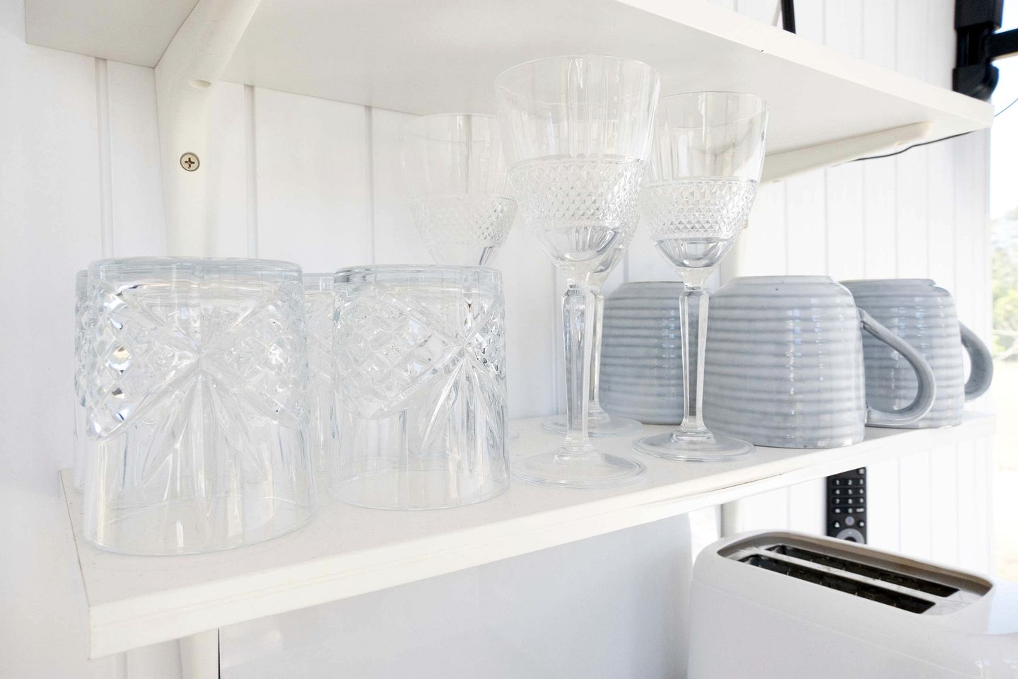 Enchanting Creekfront Tiny House with Stunning Landscape and Wildlife in Queensland, Australia