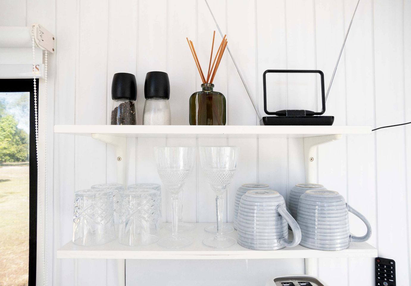 Enchanting Creekfront Tiny House with Stunning Landscape and Wildlife in Queensland, Australia