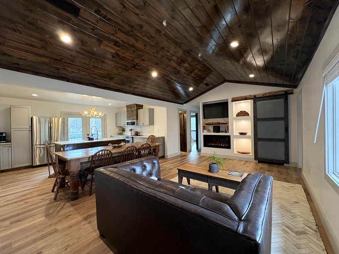 Cottages (United States of America, Transylvania County, North Carolina)