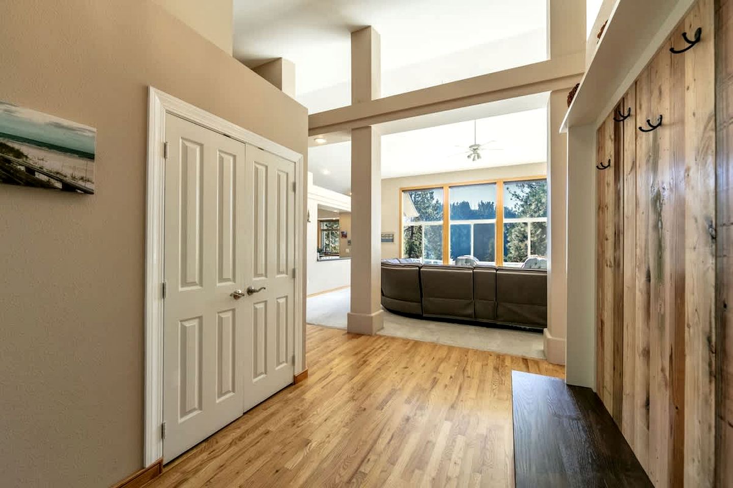 Enchanting Vacation Rental with Breathtaking Lake Views near Lake Fernan in Idaho