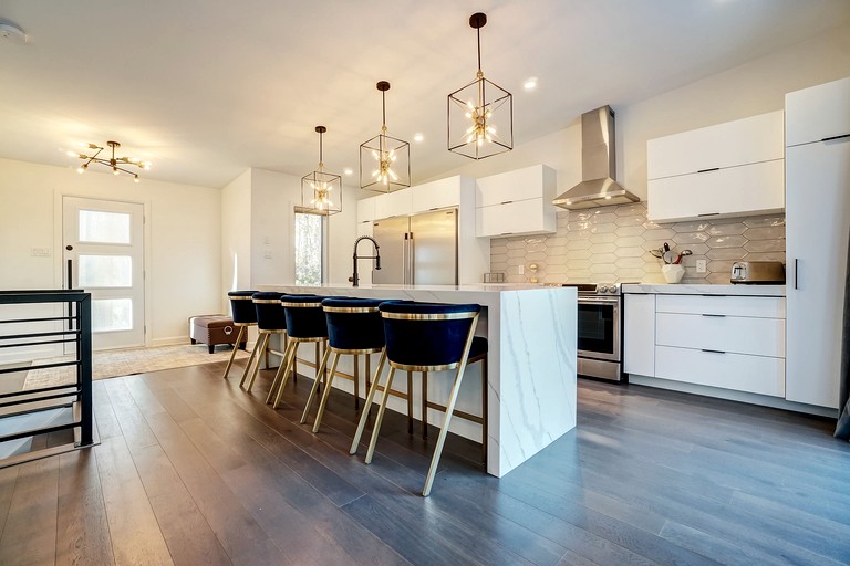 Cottages (Canada, Val des Monts, Quebec)