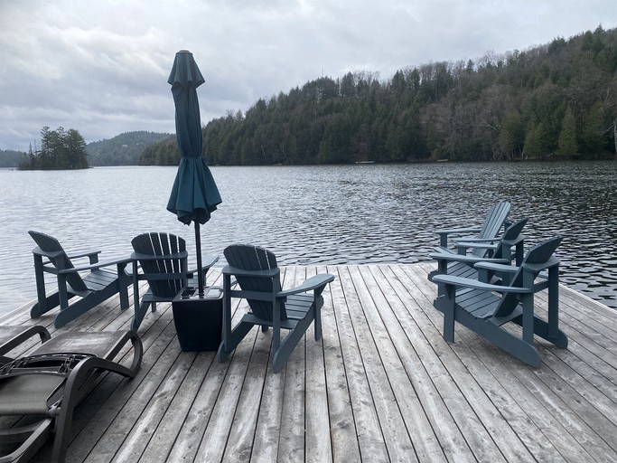Cottages (Canada, Val des Monts, Quebec)