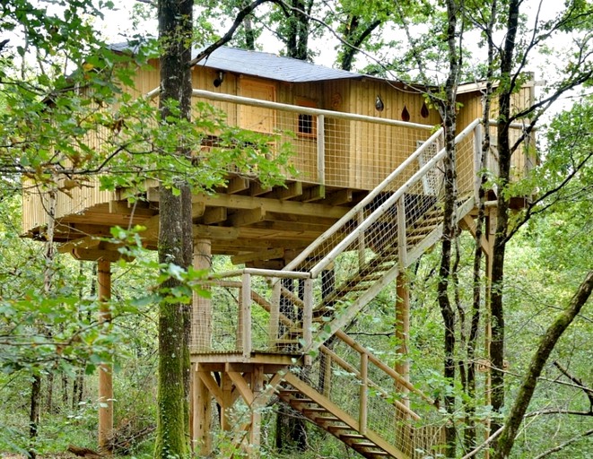 Tree Houses (Dienné, Nouvelle-Aquitaine, France)