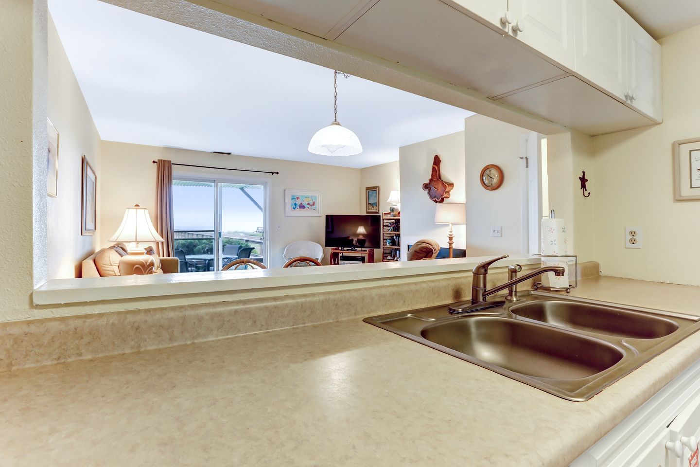 Charming Pet-Friendly Beachfront Duplex with Ocean Views in Fernandina Beach, Florida
