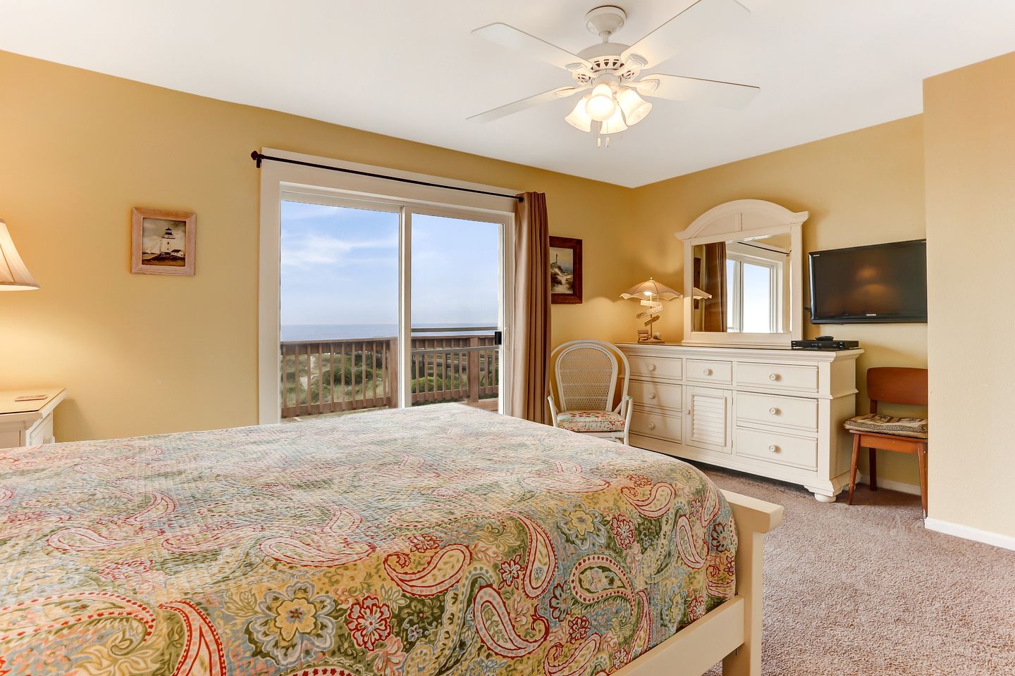 Charming Pet-Friendly Beachfront Duplex with Ocean Views in Fernandina Beach, Florida