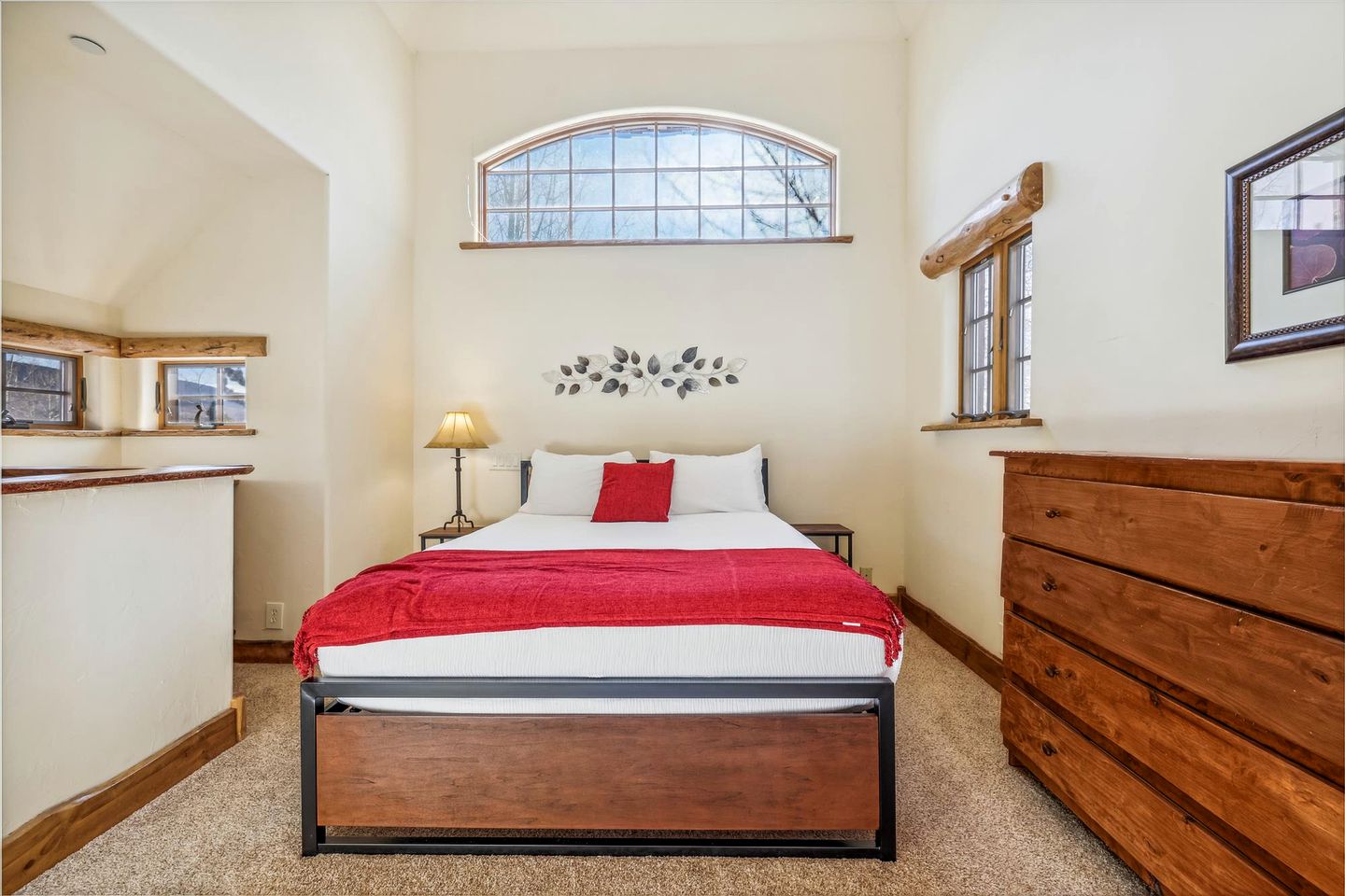 Exquisite Luxury Cabin with Stone Fireplace and Spectacular Views near Keystone and Breckenridge, Colorado