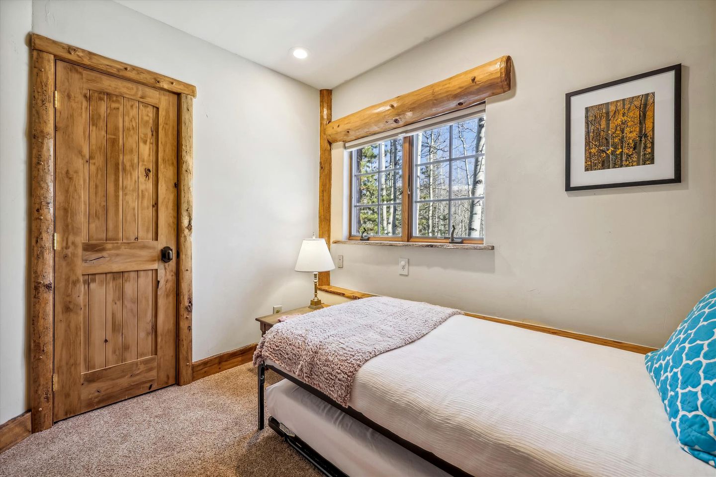 Exquisite Luxury Cabin with Stone Fireplace and Spectacular Views near Keystone and Breckenridge, Colorado