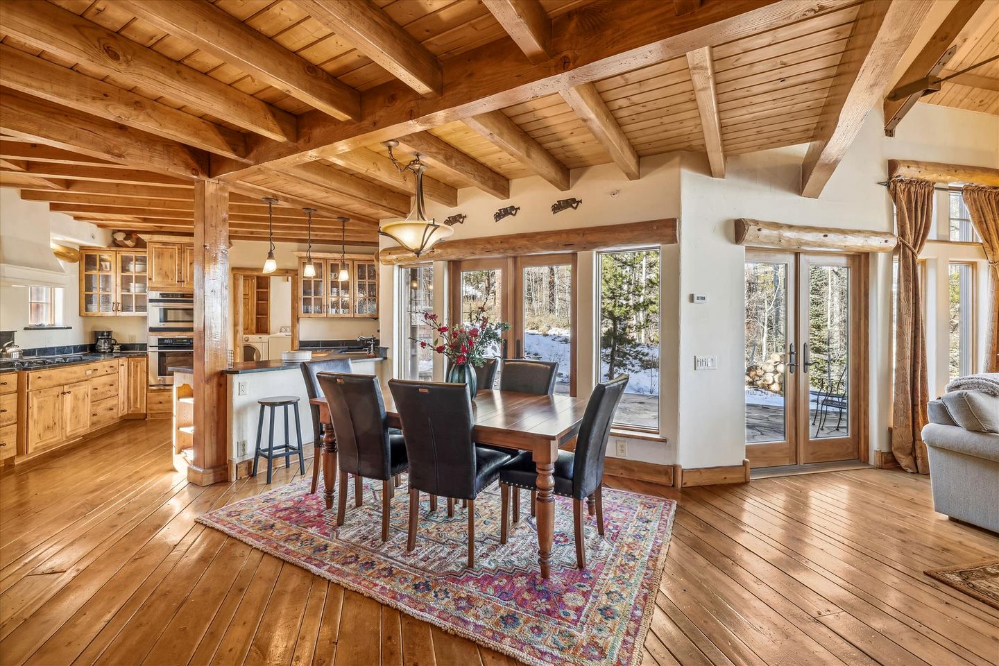 Exquisite Luxury Cabin with Stone Fireplace and Spectacular Views near Keystone and Breckenridge, Colorado