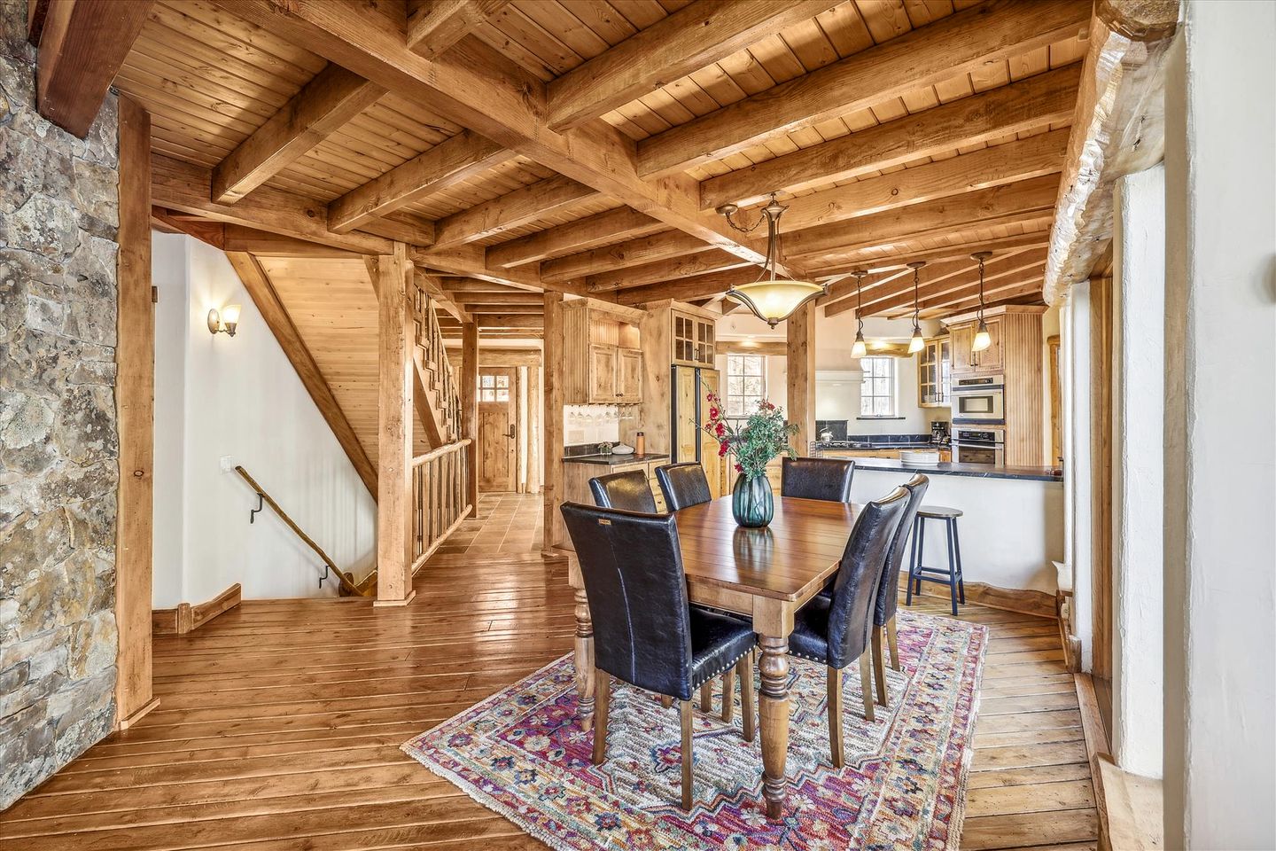 Exquisite Luxury Cabin with Stone Fireplace and Spectacular Views near Keystone and Breckenridge, Colorado