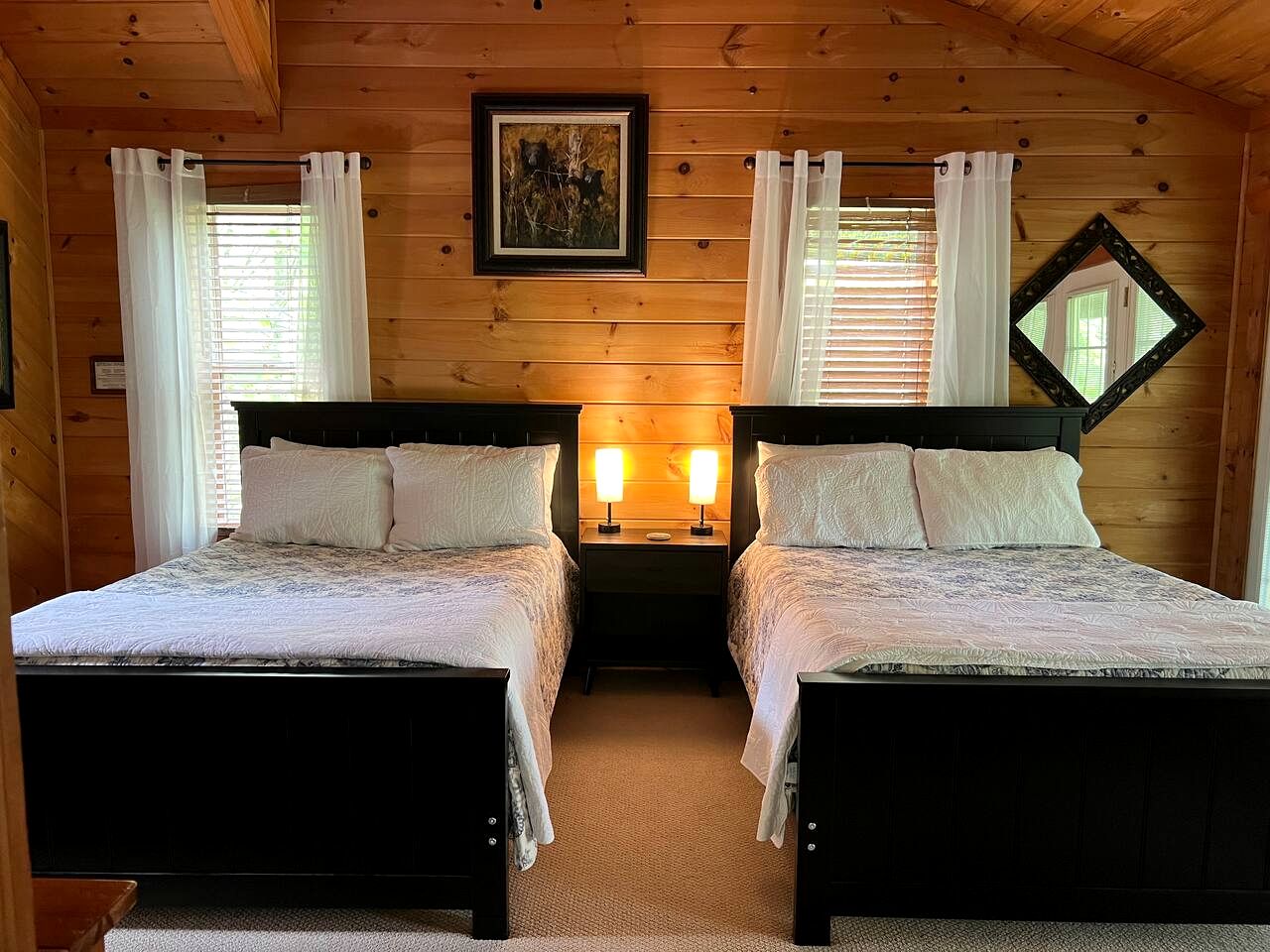 Beautiful Cabin Nestled in the Woods with Incredible Views for a Peaceful Escape in Sautee Nacooche, Georgia