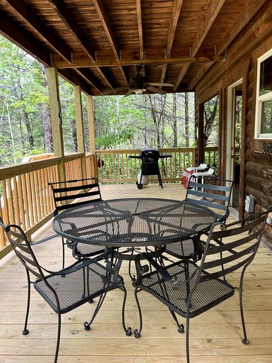 Cabins (United States of America, Sautee Nacoochee, Georgia)