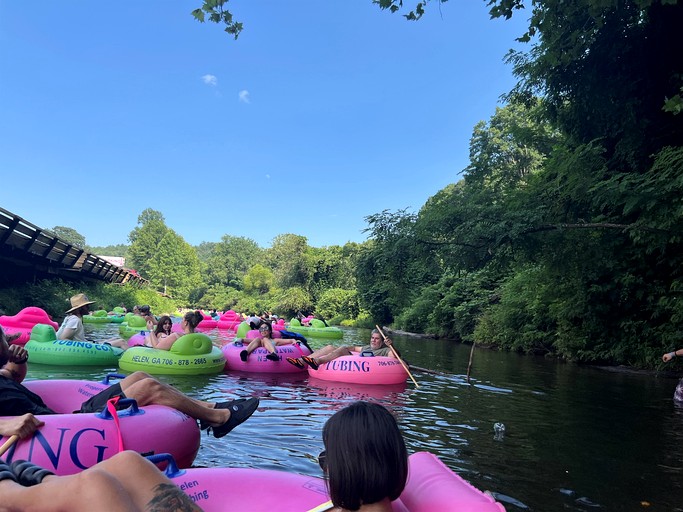 Cabins (United States of America, Sautee Nacoochee, Georgia)