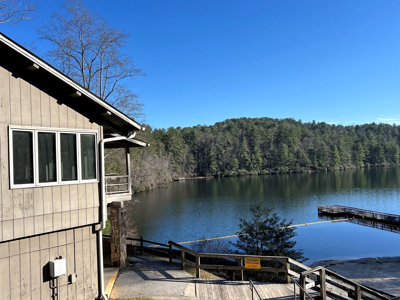 Beautiful Cabin Nestled in the Woods with Incredible Views for a Peaceful Escape in Sautee Nacooche, Georgia