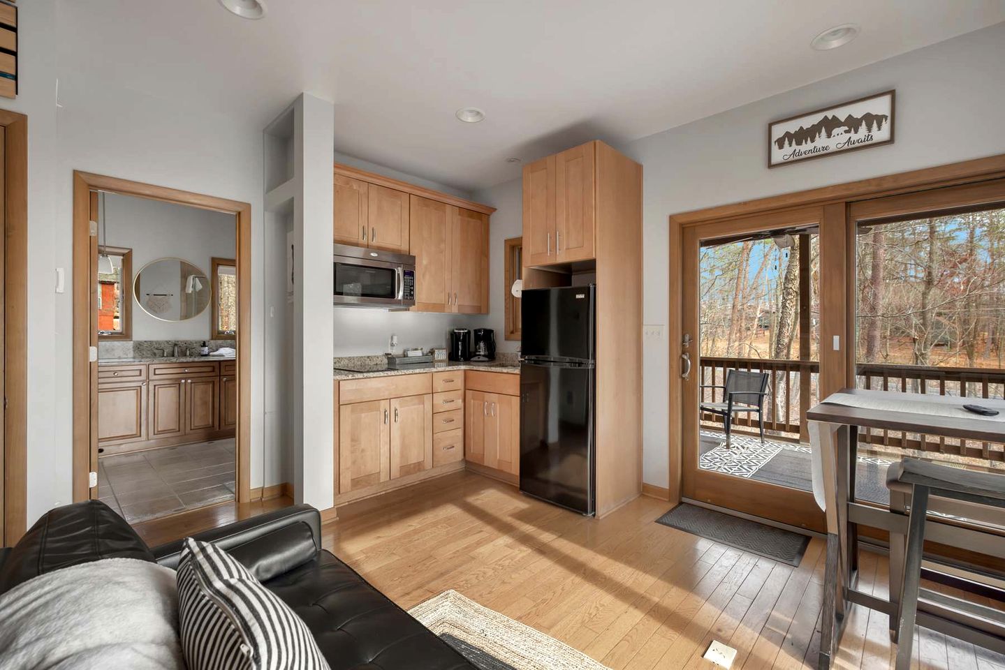 Fully Equipped Cabin for a Family Glamping Getaway in the Mountains of West Virginia, near Berkeley Springs