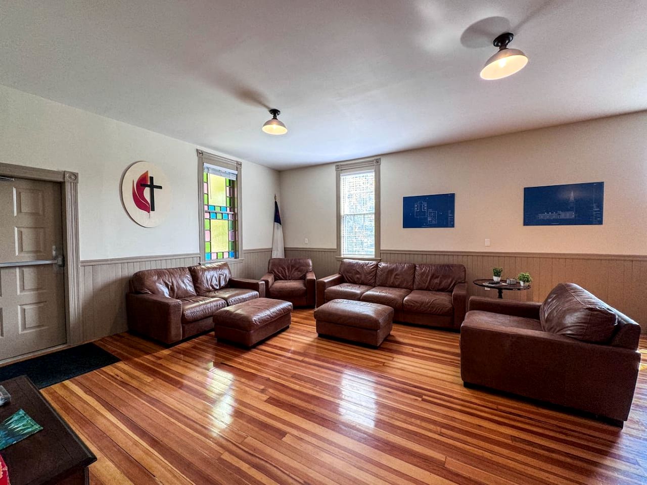 Enjoy this Unique Two Vacation Rentals Ideal for Groups in New Hampshire