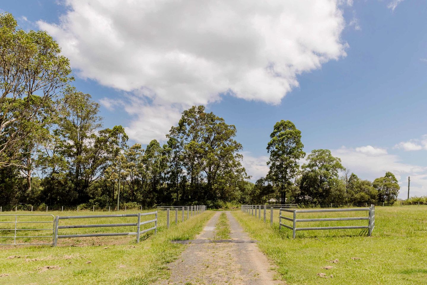 Enjoyable Tiny House with Great Sights in Myrtle Creek, New South Wales