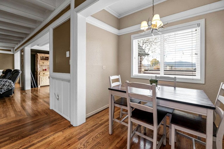 Cabins (United States of America, Big Bear Lake, California)