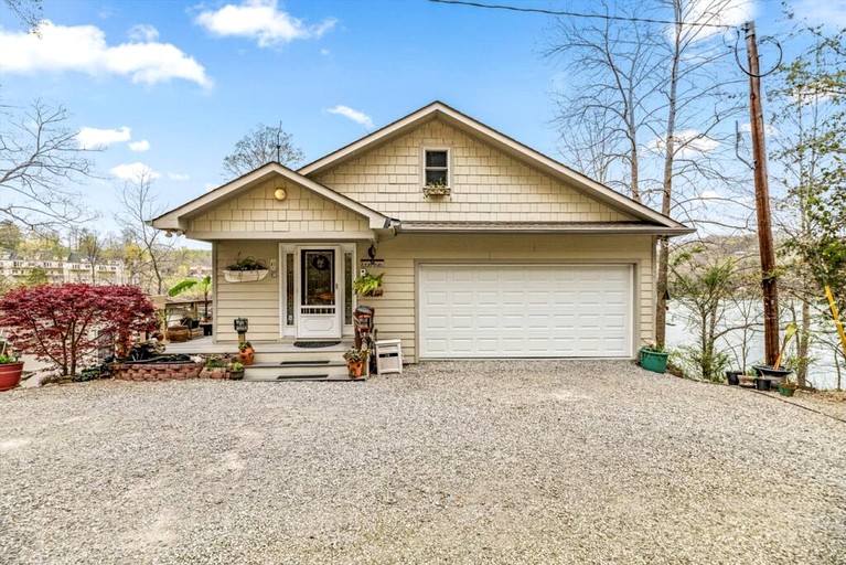 Cabins (United States of America, Rocky Top, Tennessee)