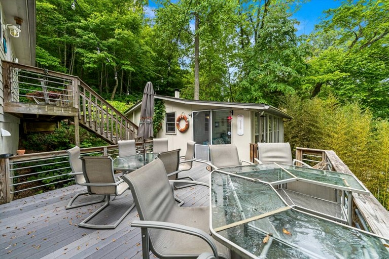 Cabins (United States of America, Rocky Top, Tennessee)