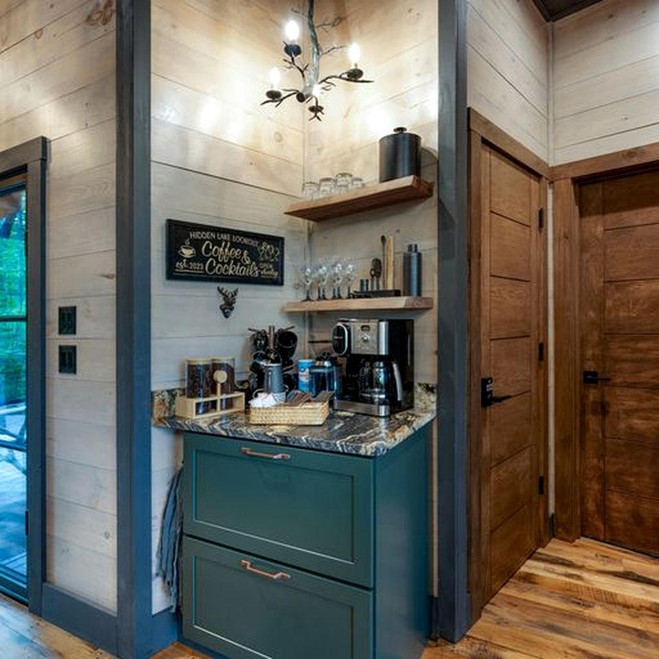 Enormous Cabin Luxury Interior and Game Room in Cherry Log, Georgia