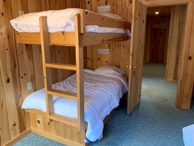 Cabins (United States of America, Greenville, Maine)