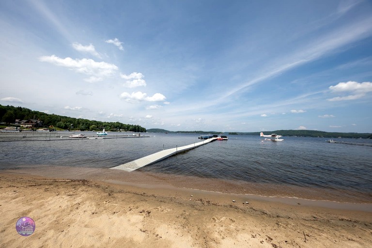 Villas (Canada, Lac des Plages, Quebec)