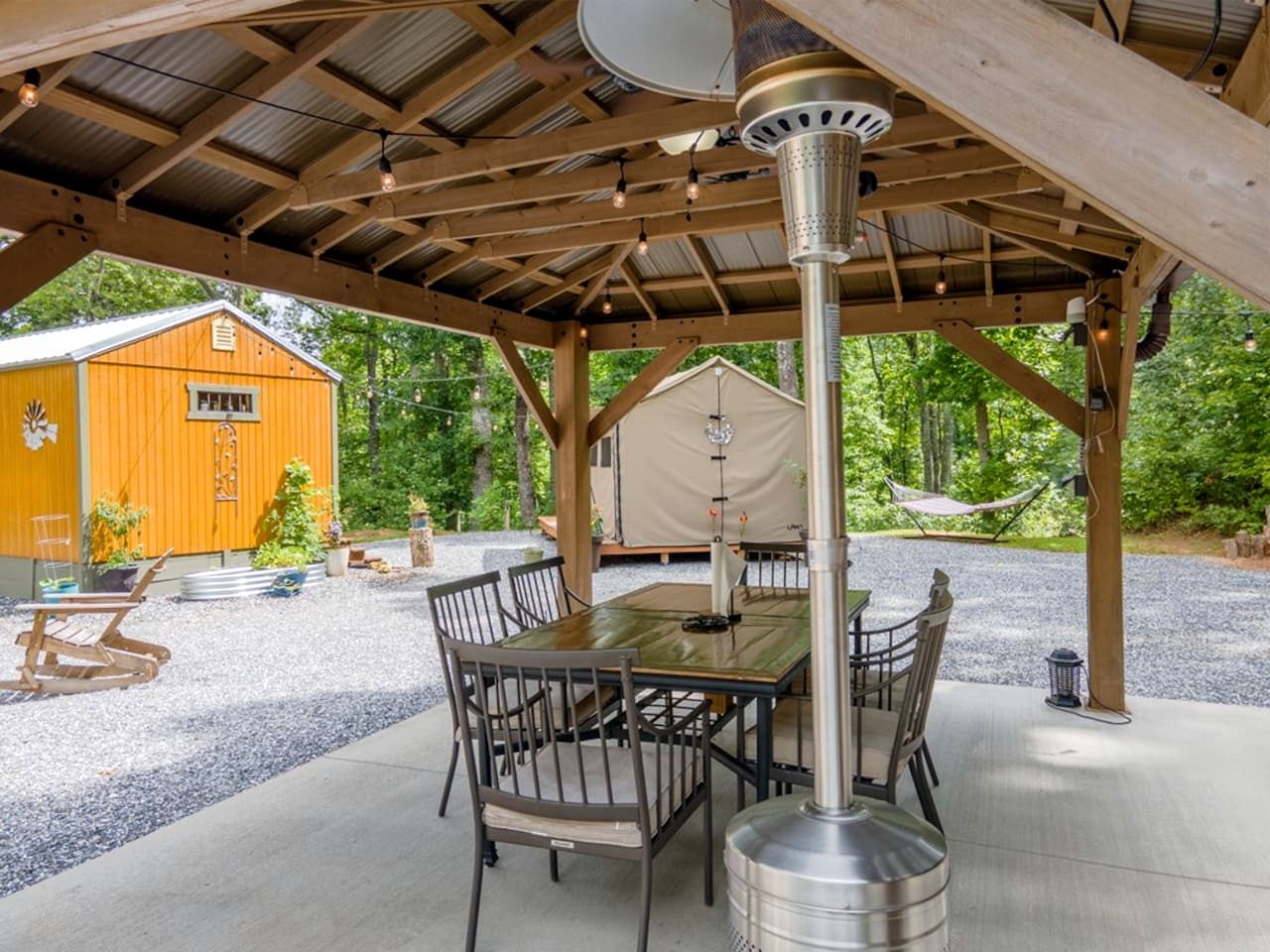 Peaceful Multi-Unit Retreat Offers The Perfect Blend Of Comfort And Nature On A Scenic Ridge Beside The Tuckasegee Sylva North Carolina
