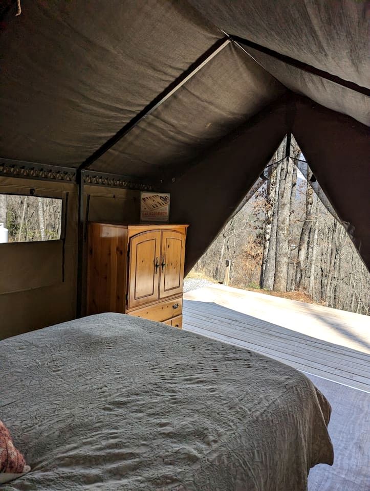 Peaceful Multi-Unit Retreat Offers The Perfect Blend Of Comfort And Nature On A Scenic Ridge Beside The Tuckasegee Sylva North Carolina