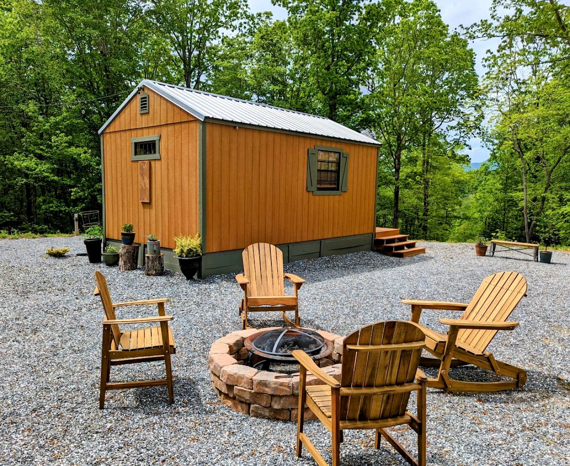 Peaceful Multi-Unit Retreat Offers The Perfect Blend Of Comfort And Nature On A Scenic Ridge Beside The Tuckasegee Sylva North Carolina