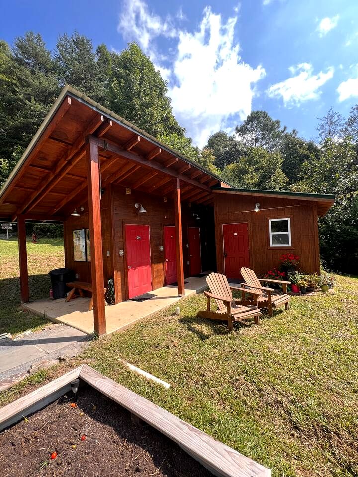 Entire Four Treehouses Resort Perfect for Groups and Outdoor Activities in Copperhill, Tennessee