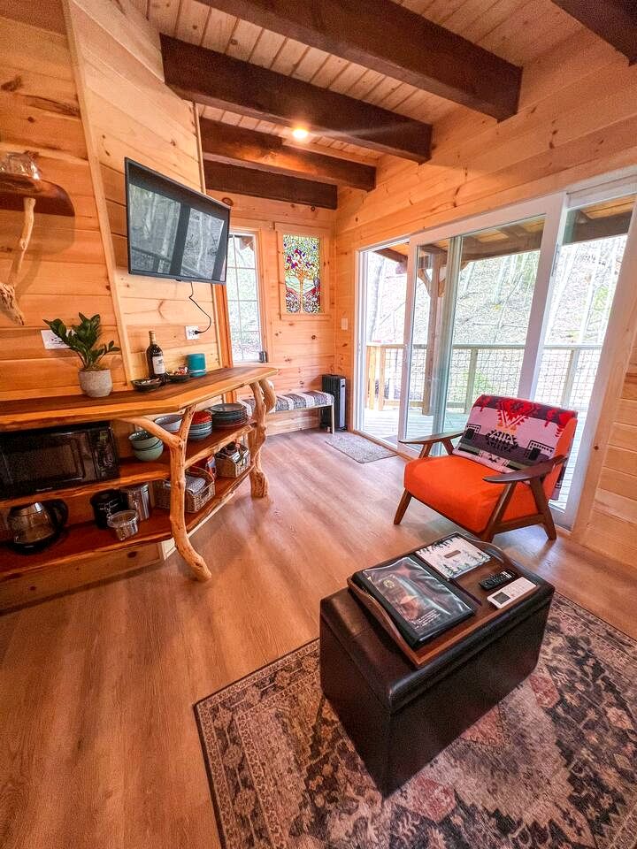 Entire Four Treehouses Resort Perfect for Groups and Outdoor Activities in Copperhill, Tennessee